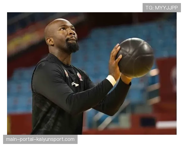 新疆外援多米尼克·琼斯因膝伤预计缺席季后赛首轮